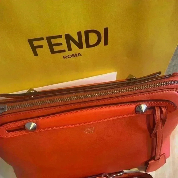 Fendi Medium Orange Leather 2Way Handbag Shoulder Bag Pre-Owned - Picture 2 of 16